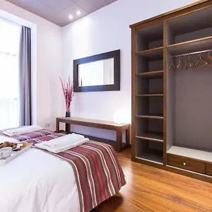 Serennia Ramblas - Placa Catalunya Apartment